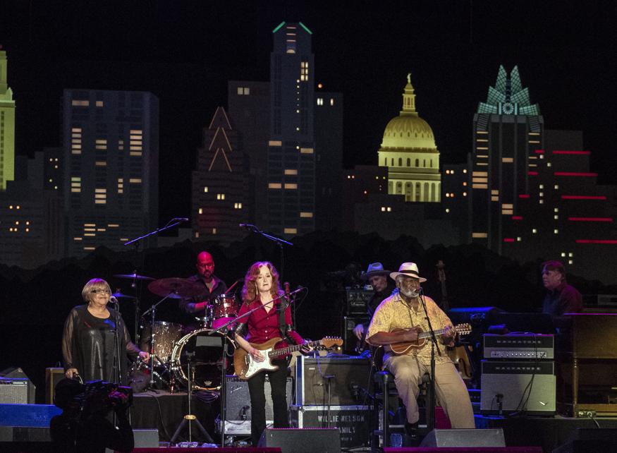 Mavis Staples, Bonnie Raitt, and Taj Mahal perform during the Austin City Limits Hall of Fame Induction and Celebration held at ACL Live at the Moody Theatre, in Austin, Tx., on Wednesday, Oct. 12, 2016. Performers B.B. King, Bonnie Raitt and Kris Kristofferson, were inducted. (AUSTIN AMERICAN-STATESMAN / RODOLFO GONZALEZ)