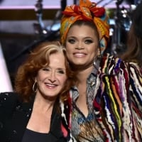 Bonnie Raitt and Andra Day at Kennedy Center Honors 2016  © Jeffrey R. Staab /CBS